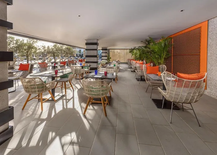 Отель Faro, A Lopesan Collection - Adults Only Маспаломас